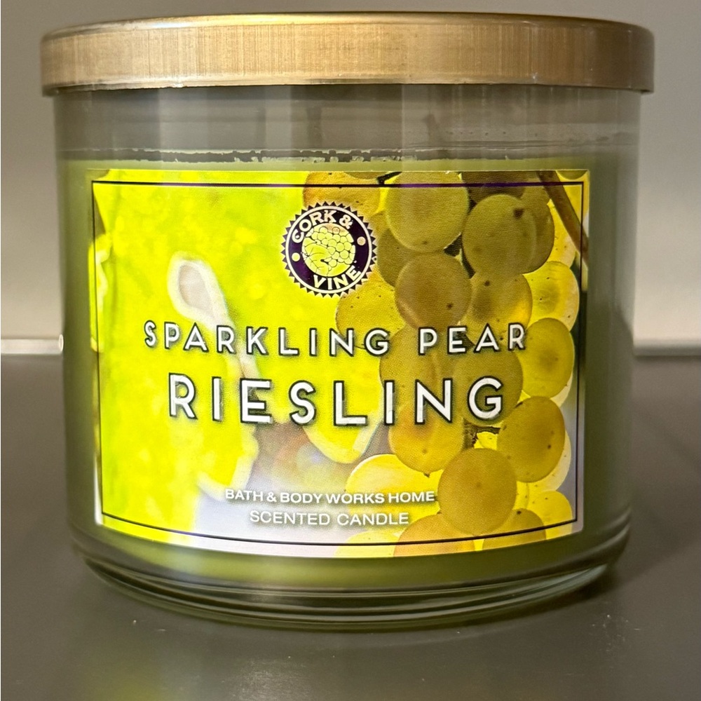 Bath & Body Works Green Sparkling Pear Riesling Candle